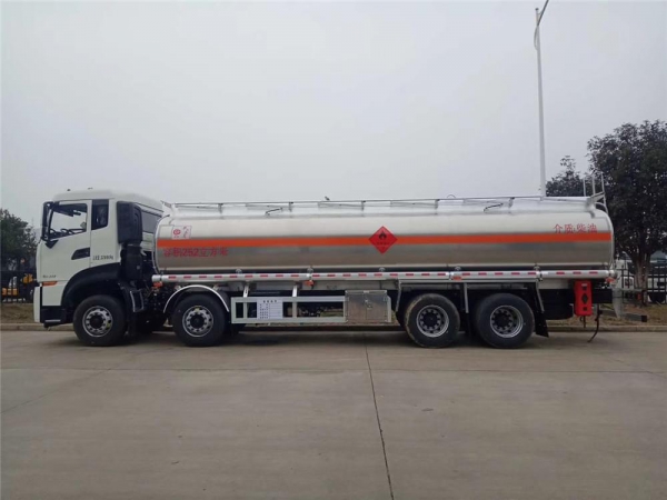 国六东风天龙前四后八29.7方350马力铝合金运油车【20吨不超