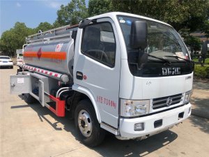 国五4.63方东风多利卡5吨流动加油车